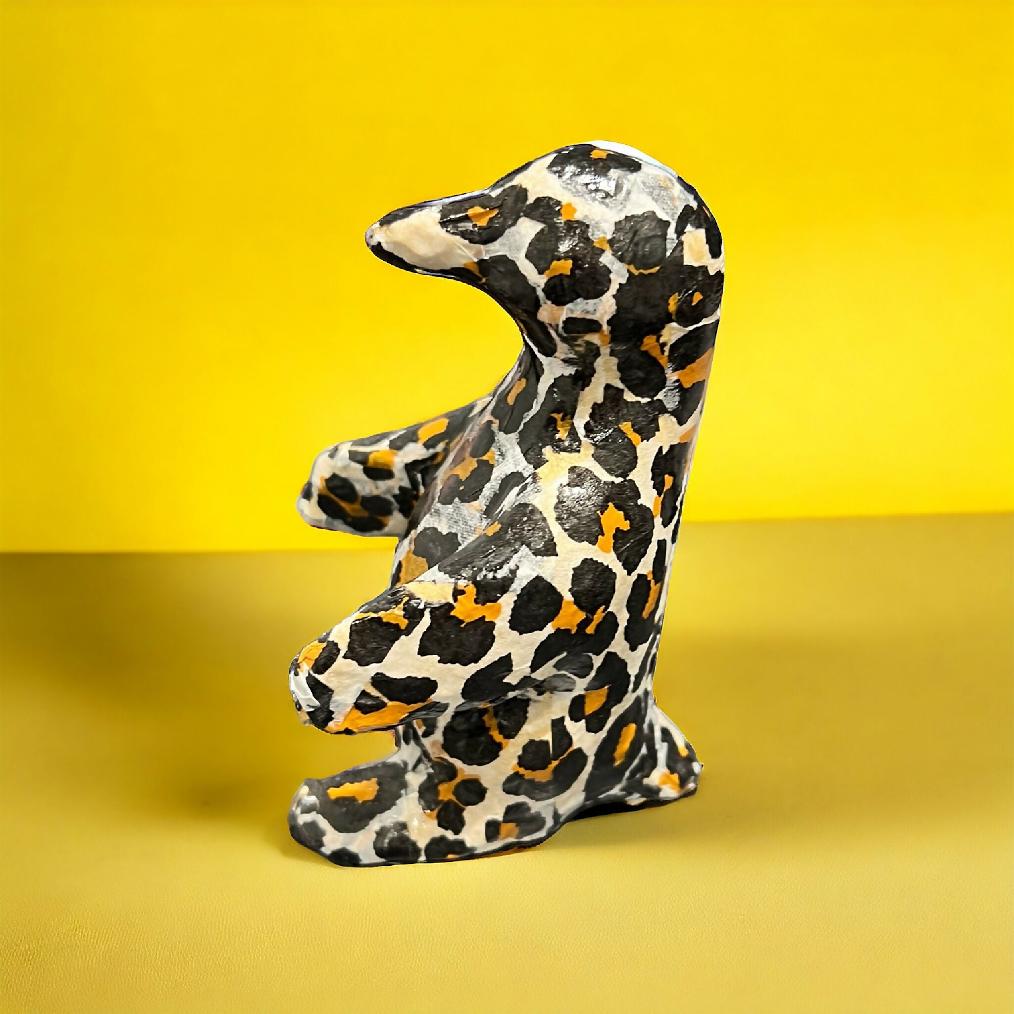 Decoupage leopard penguin