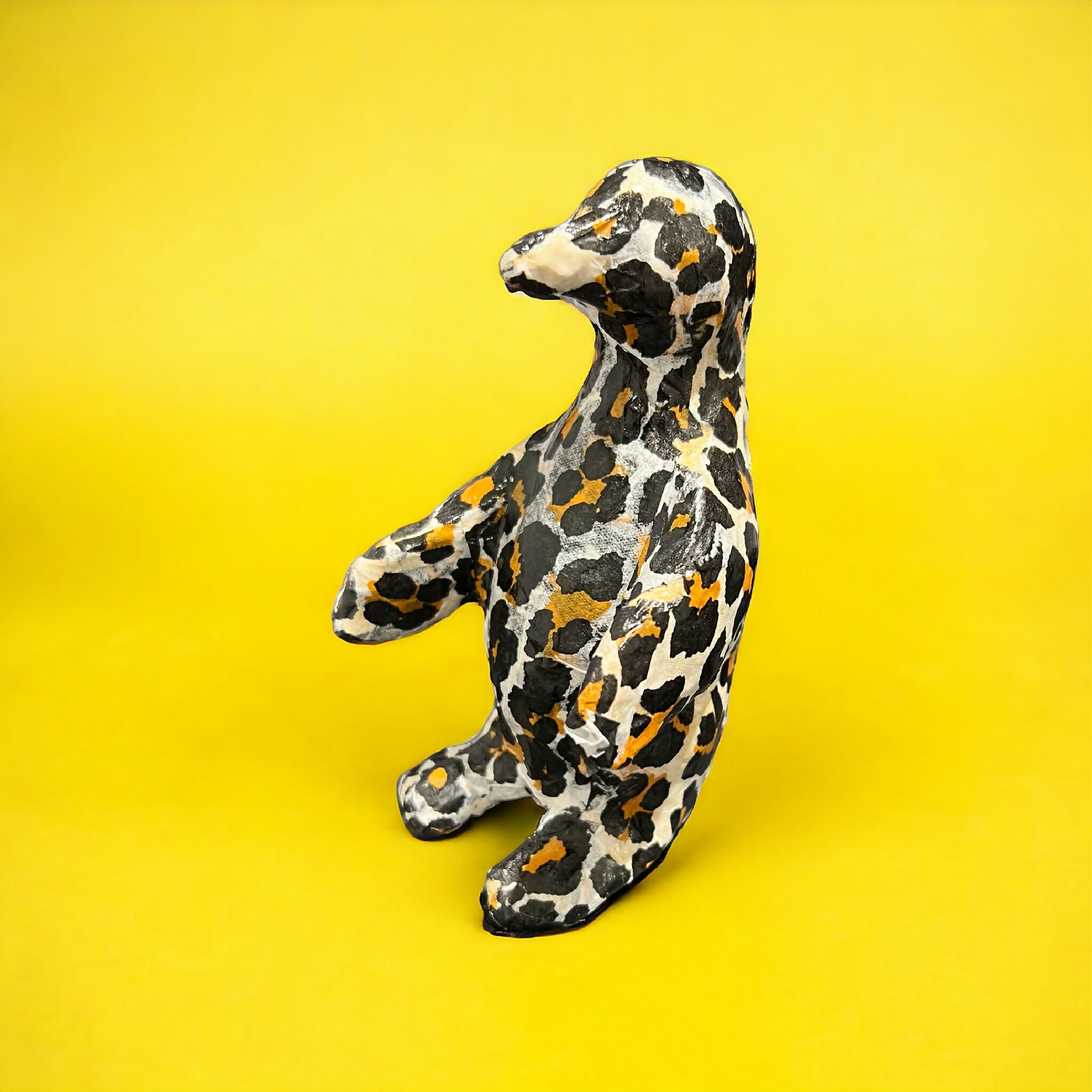 Decoupage leopard penguin