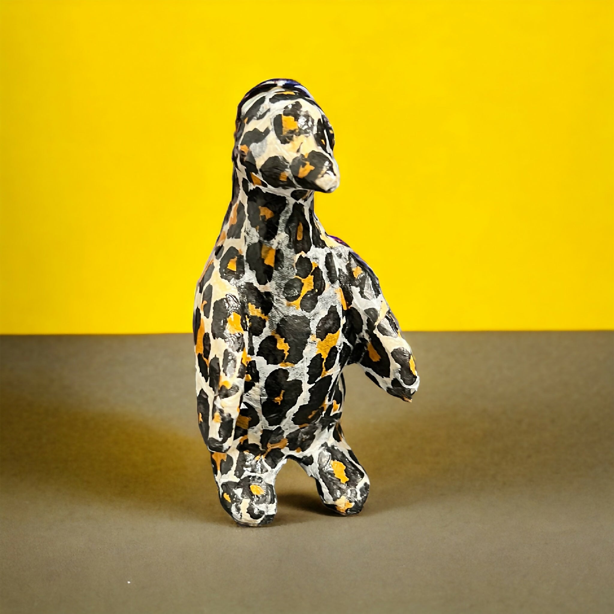 Decoupage leopard penguin