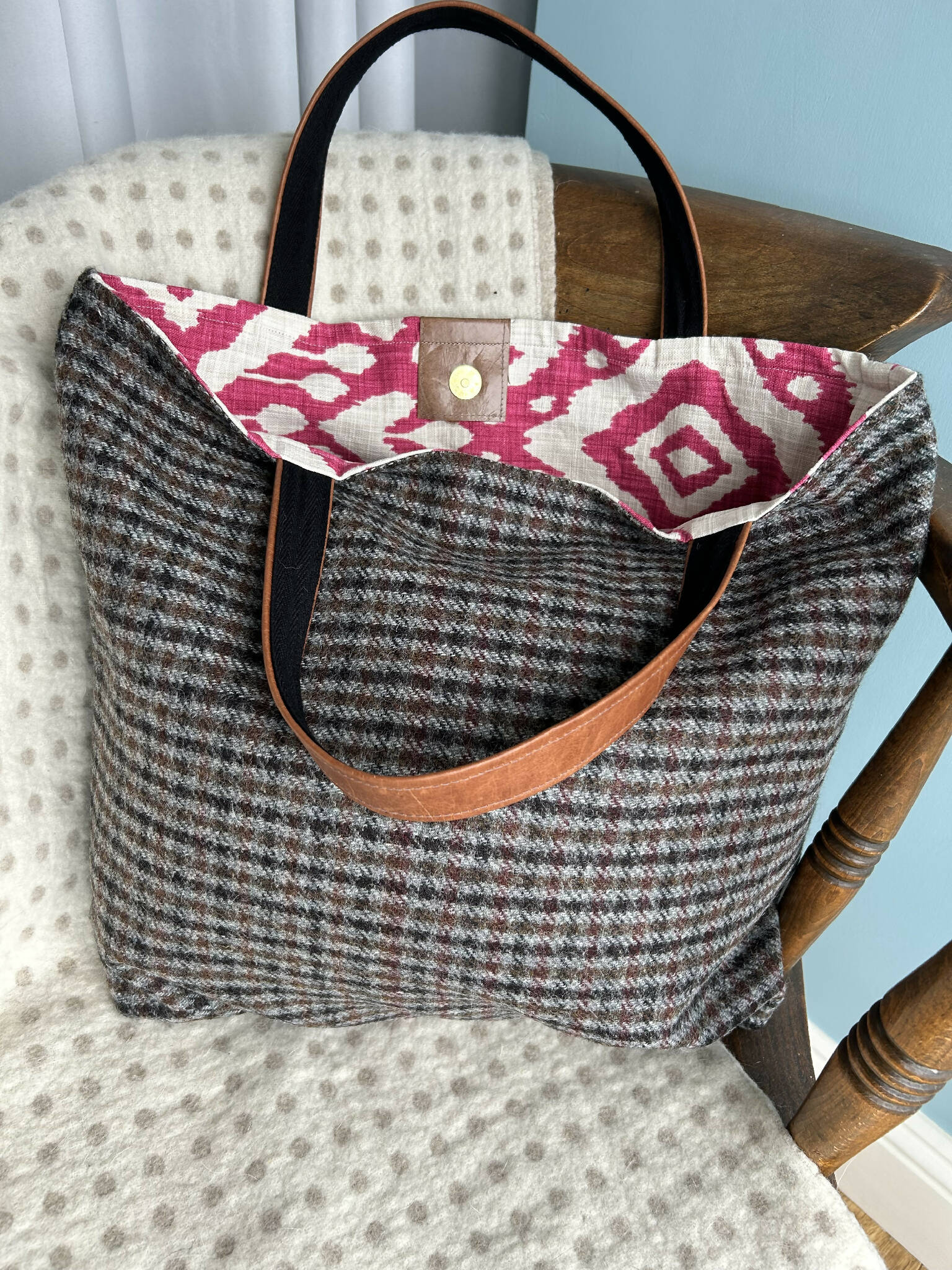 Wool shopper tote