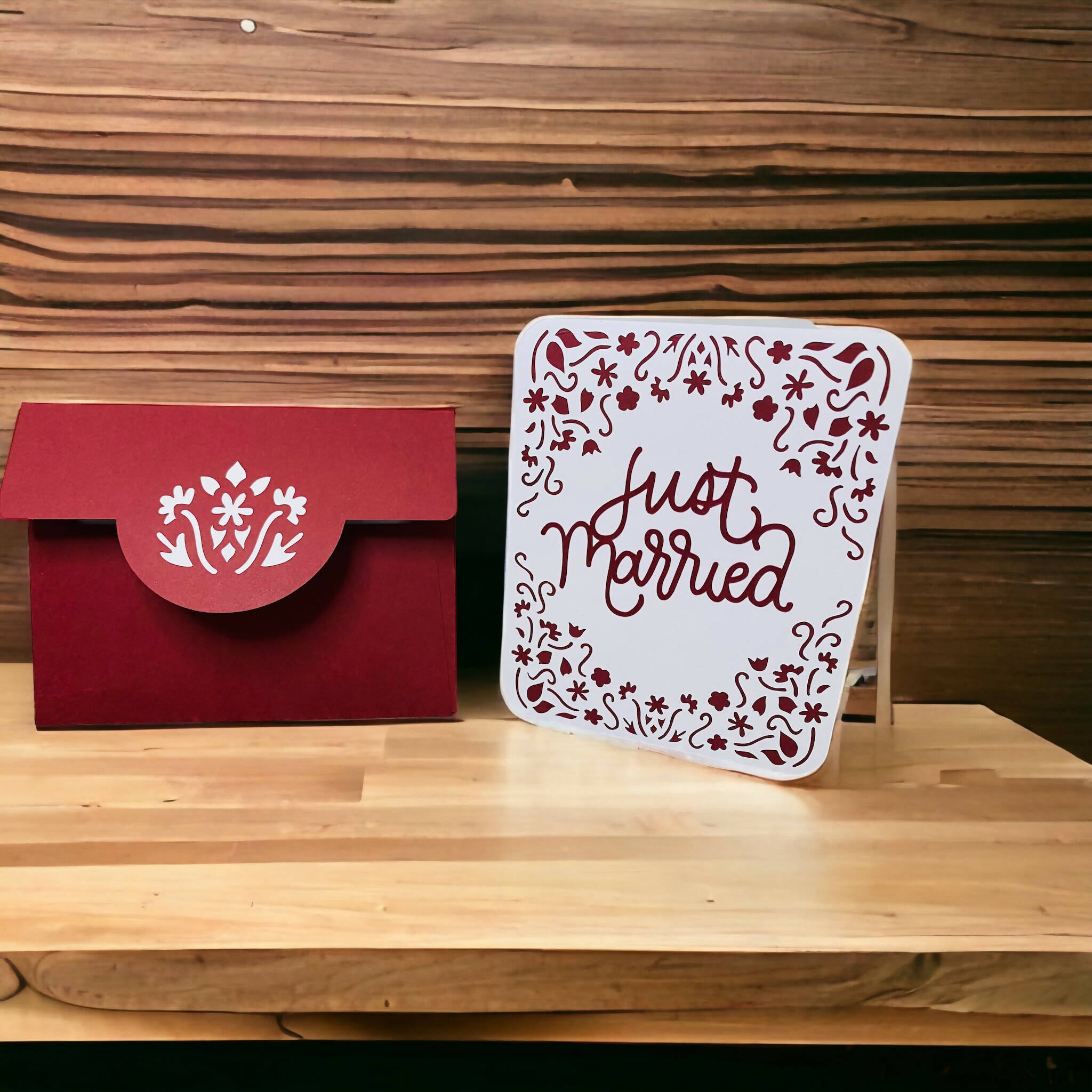 Jam Intricate just married card and envelope