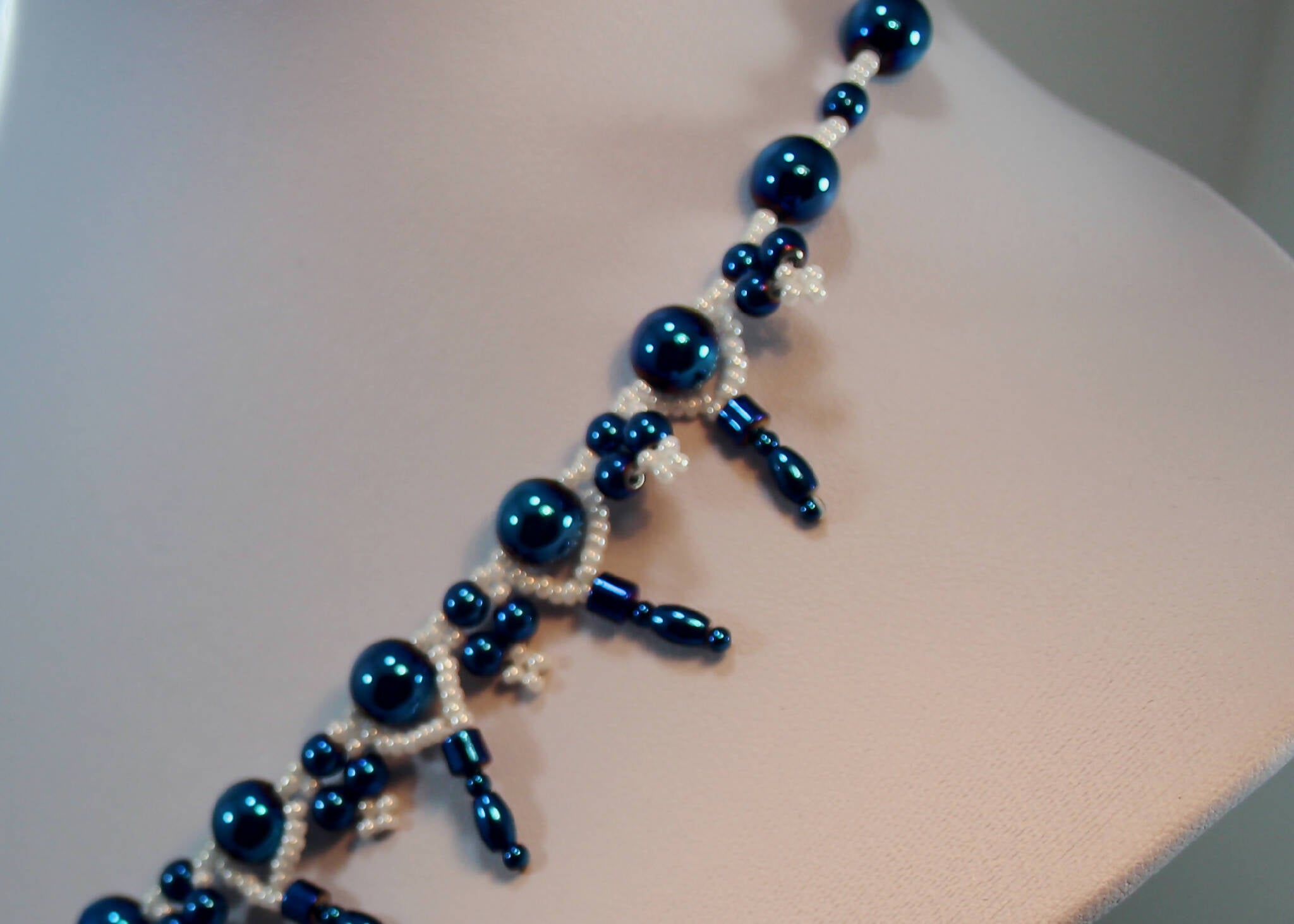 Hematite blue gemstone necklace (220)