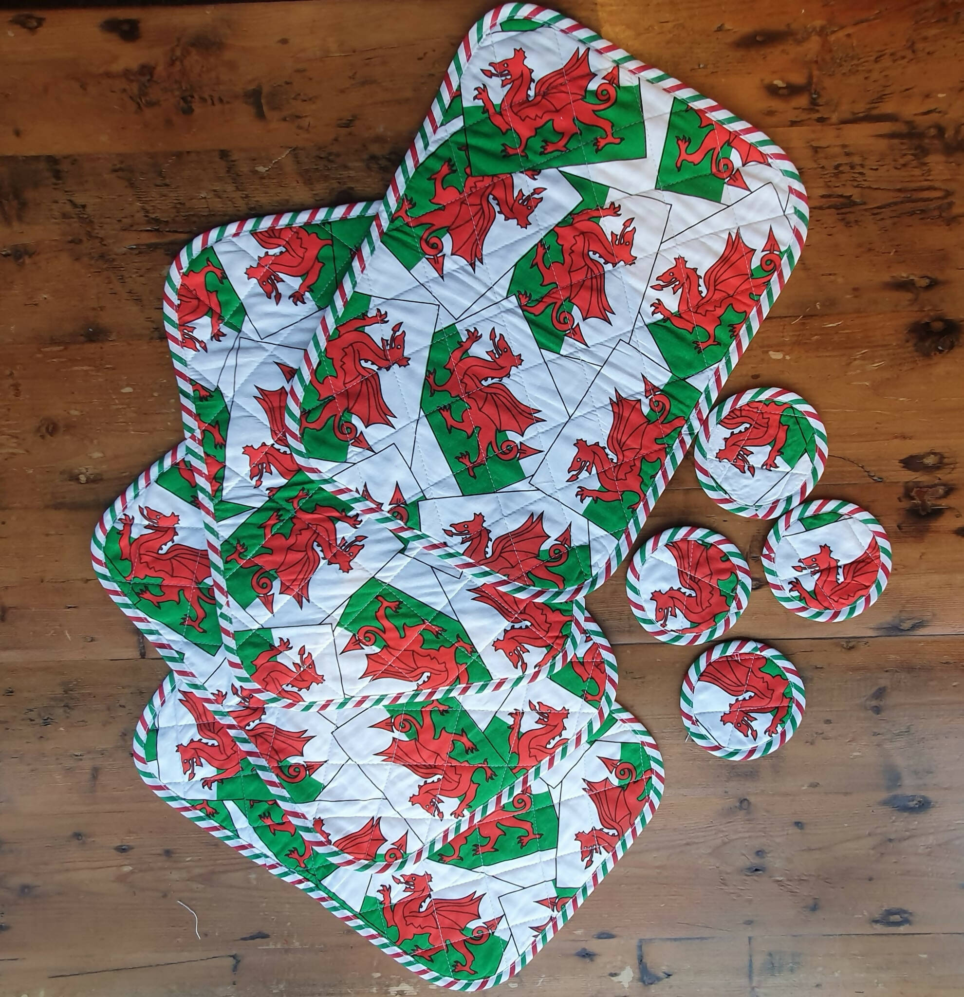 100% cotton fabric Welsh Dragon placemats and coasters