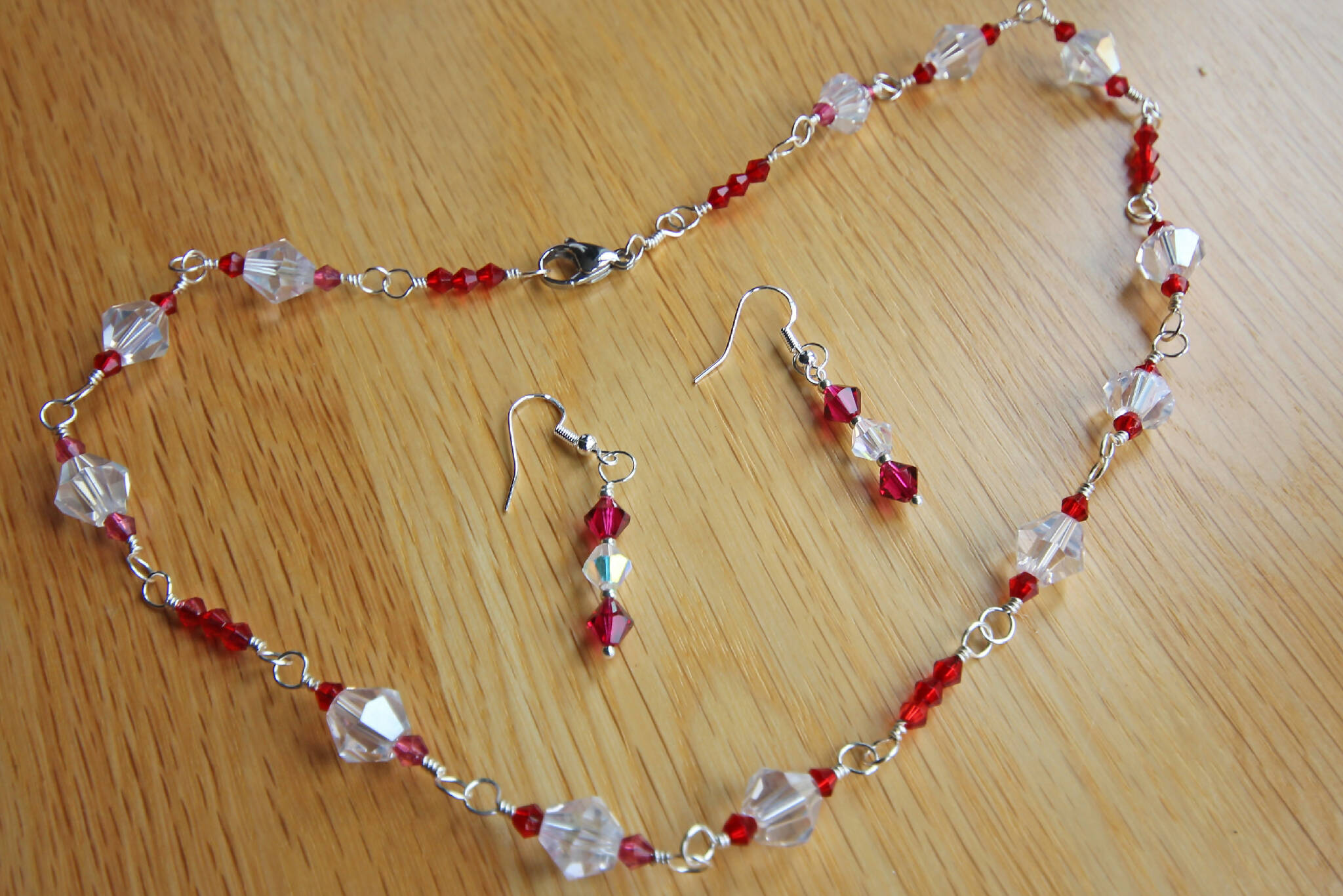 Clear & red crystal Necklace & Earrings 506