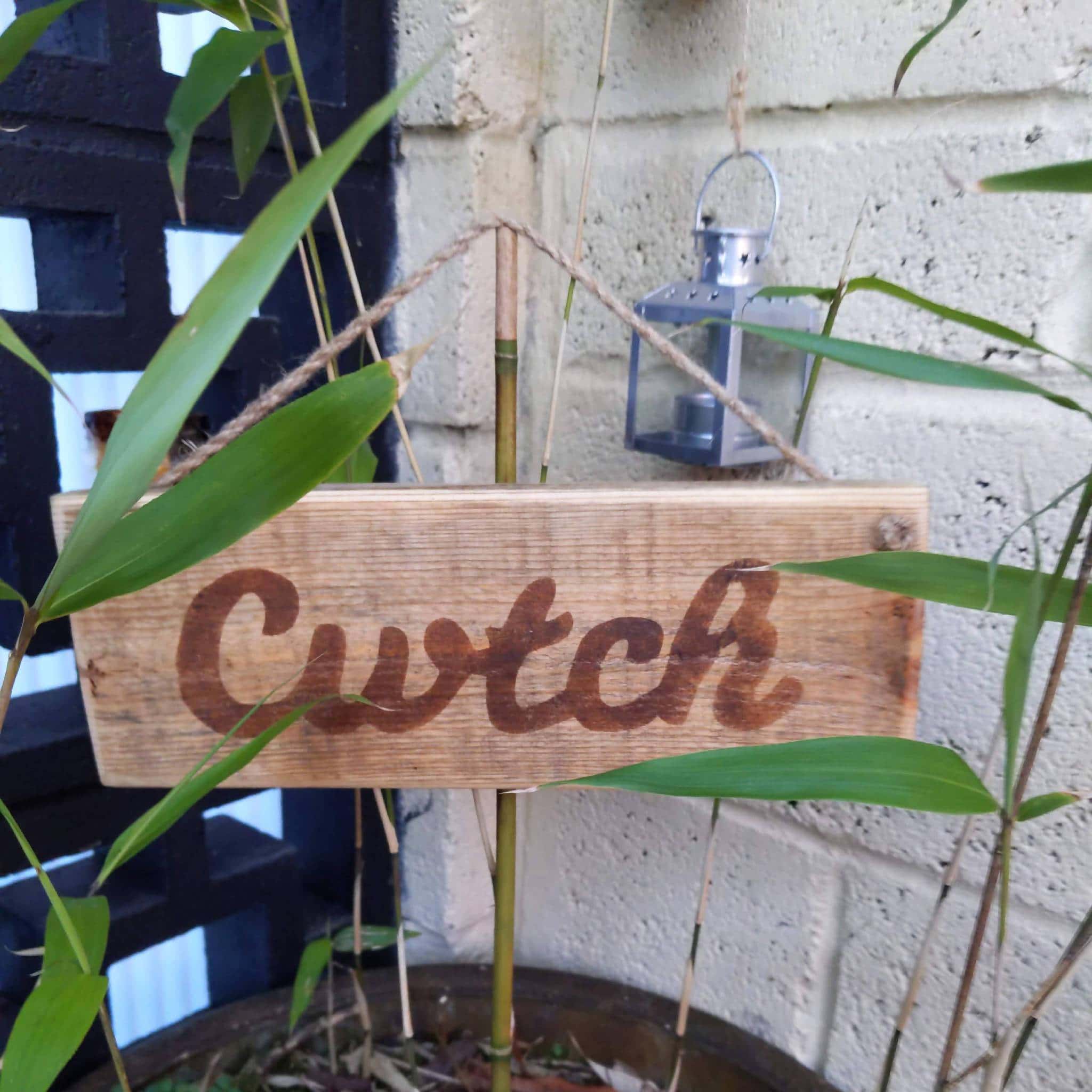 Cwtch Sign